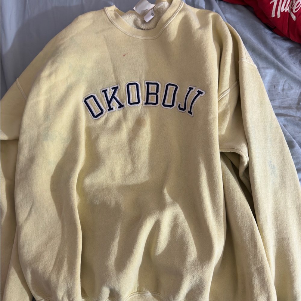 okoboji crewneck
